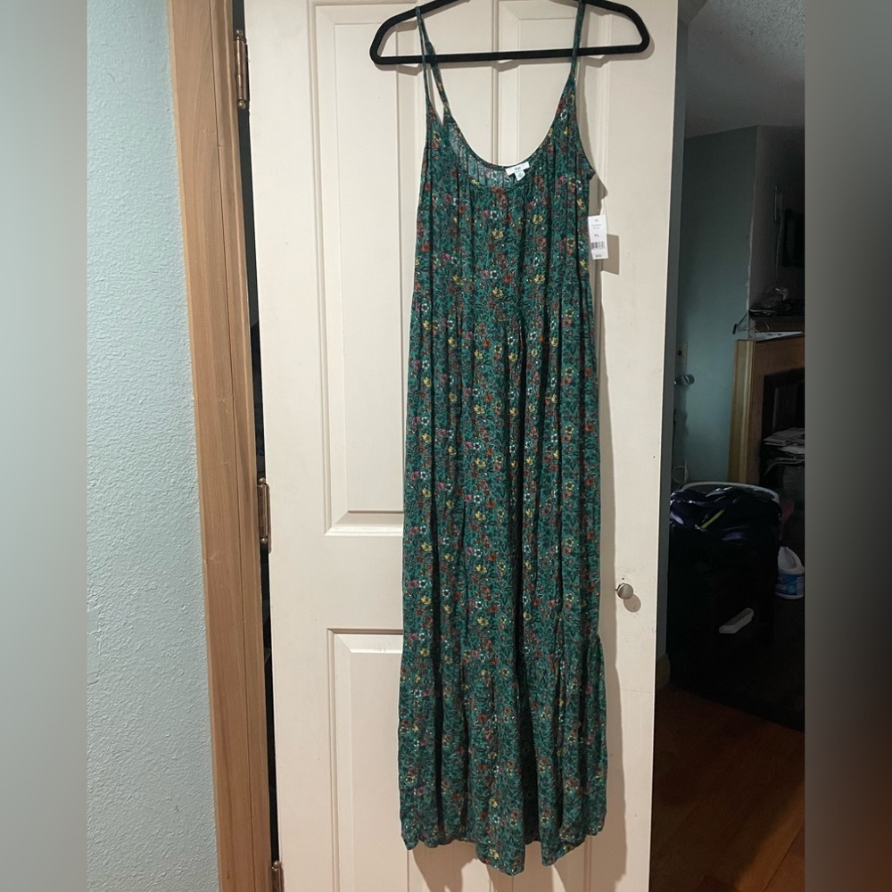 NWT DIP Green Floral XL